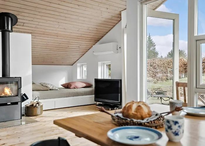 Beautiful In With Kitchen *